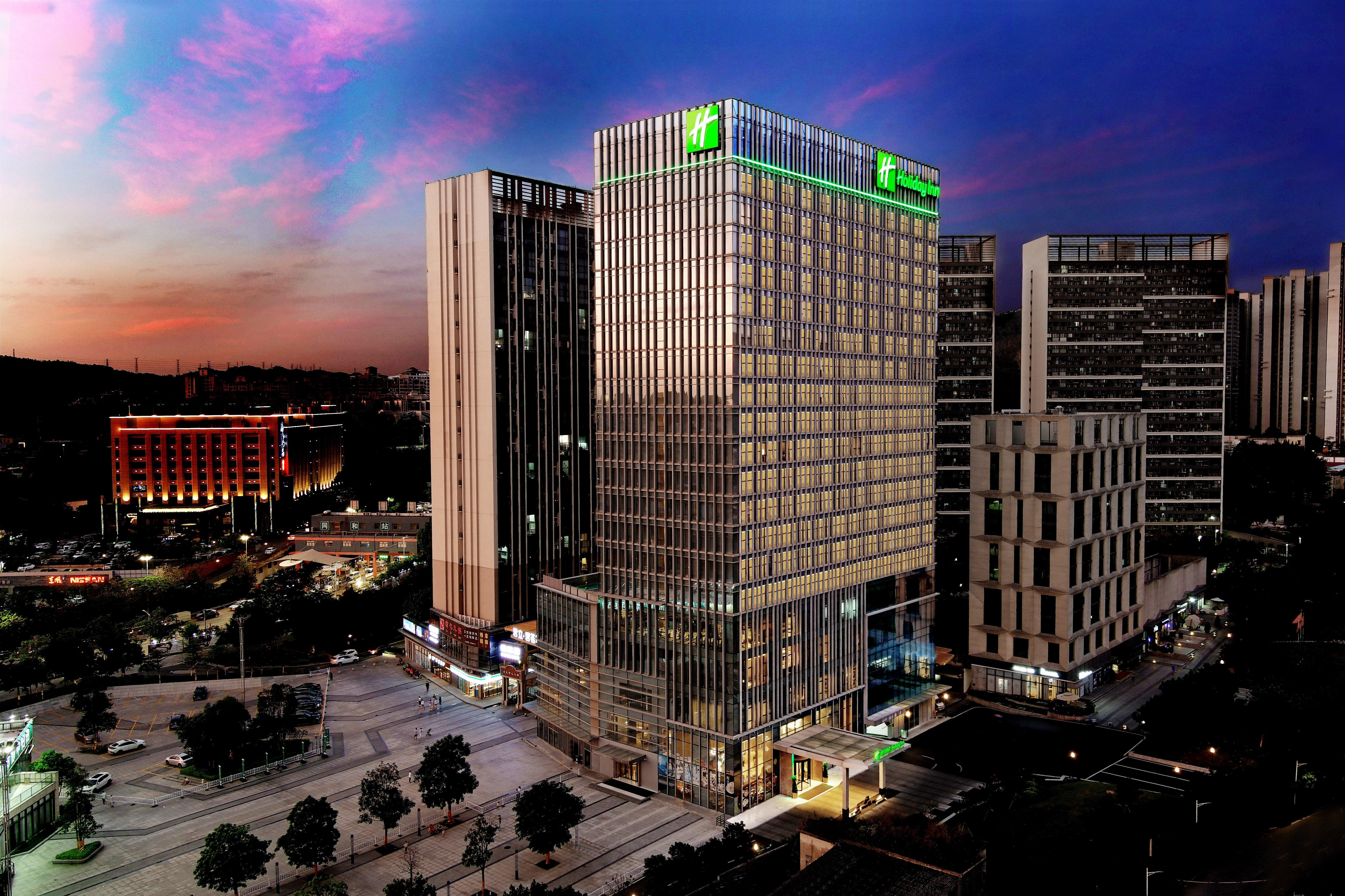 Holiday Inn Guangzhou South Lake Hotel - Ideal For Business & Leisure Esterno foto