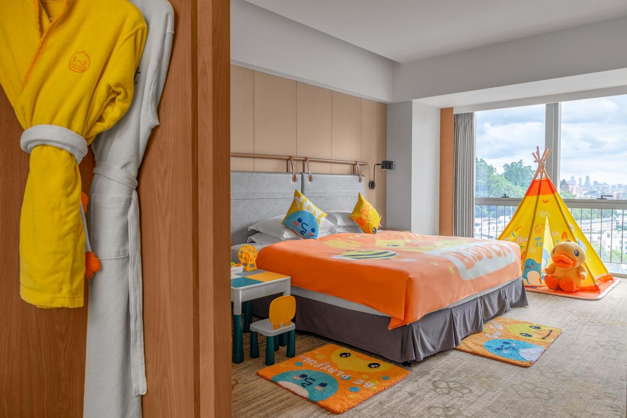 Holiday Inn Guangzhou South Lake Hotel - Ideal For Business & Leisure Esterno foto